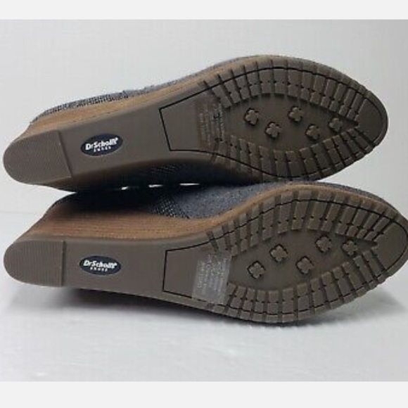 Dr Scholl's American Wedge
Microsuede Round Toe Ankle
Booties Gray USA Size 10 - Picture 6 of 6